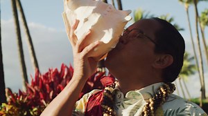 64K views · 257 reactions | Considered as one of the top places to stay in West Maui, Kaanapali Alii marries all the comforts of home with the conveniences of a high-end resort. Another unique perk to staying here? The complimentary grill master, who’s available every evening to share expert tips on how to whip up the most delicious outdoor dinner. | Destination by Hyatt | Facebook