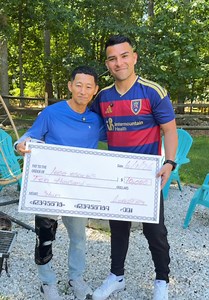 Hoy cumplí una promesa: doné más de $10,000 dólares a la fundación 1000 escuelas! Si Dios me bendice tanto por que yo no ❤️🥹 @Shin Fujiyama