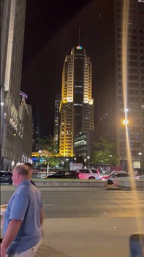 Backstage Chicago — Outside NBC Tower | Downtown Street Scene in 4K