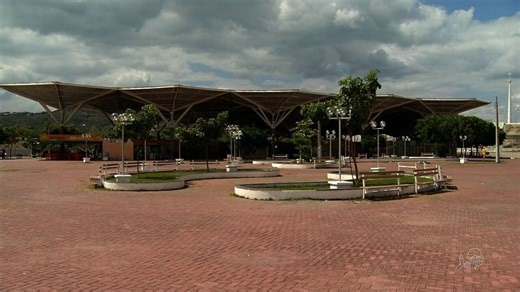 Reforma da Praça Padre Cícero causa mudanças no terminal de ônibus e com os permissionário