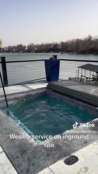 Servicio semanal en spa de tierra en Indianapolis