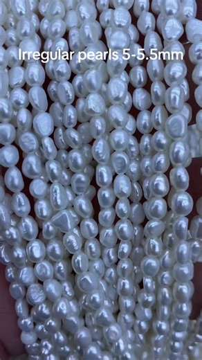 Michael Pearl Jewelry Supply on Instagram: "Freshwater white irregular pearls, 5-5.5mm in size, of good quality, with a good luster, irregular shape, and virtually flawless. W/app +86 18367985009 #jewelry #pearls #wholesale #jewelrydesigner #etsyseller"