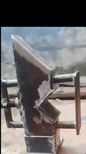 vise #welder #welding #DIY #art | woden box factory