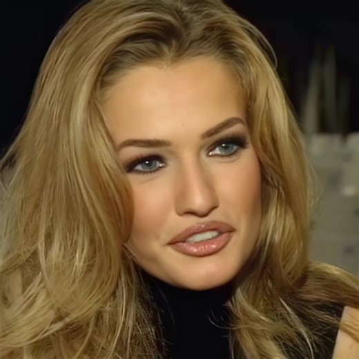 a real angel#karenmulder #karenmulderedit #fashion90s #foryoupage #foryou