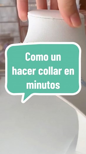 Como un hacer collar en minutos. si te gusta la bisutería artesanal está opción de colar te va encantar. materiales ✅muranos ✅Alambre #20 ✅pinza Looper ✅mucho amor y si quieres conocer más del mundo de la bisutería puedes ir al enlace de nuestro perfil. y escribirnos ( collar artesanal, collar de bisutería, collar hecha a mano, bisutería para principiantes) #bisuteriamexico #bisuteriaperu #bisuteriahechaamano #manoscreativaz #bisuteria #bisiteriapersonalizada #cursodebisutería #bisuteríapasoapas