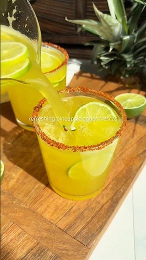 Refreshing and hydrating homemade pineapple aguas frescas recipe 🍍✨ recipe in caption! 💛