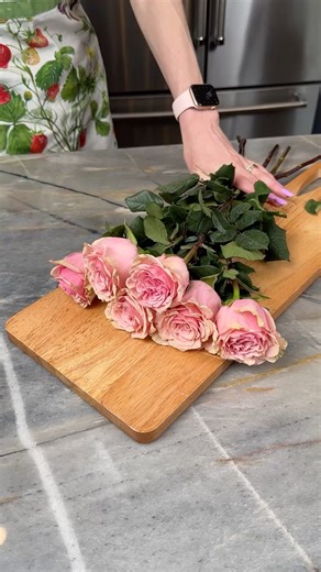1.6M views · 12K reactions | Easy flower decor #home #diy | Elaine Carol’s Kitchen | Facebook