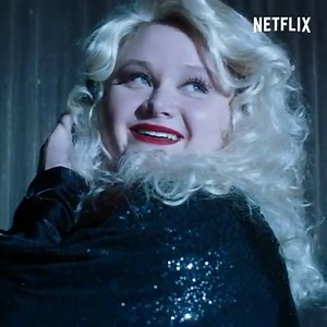 To prove a point about measuring up and fitting in, Willowdean Dickson enters a local pageant run by her ex-beauty queen mom. Dumplin' only on Netflix. Try one month free. | Netflix