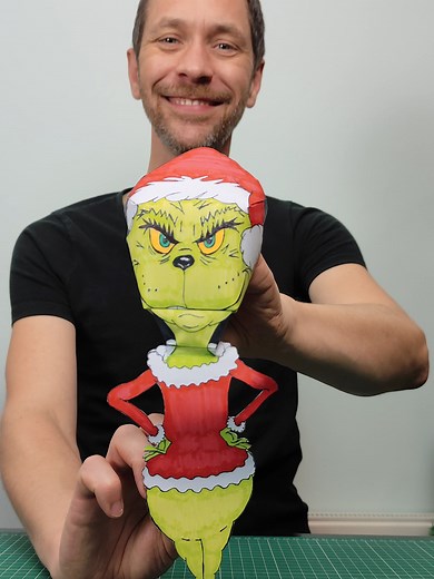How I made a Grinch Puppet from a single sheet of paper #papercraft #grinch #thegrinch #merrychristmas