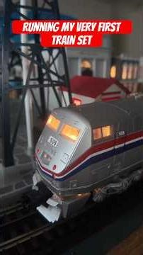 Taking the Amtrak Genesis out for a Roundabout 🚂🫡 #ogaugetrains #modelrailroad #classictoytrains