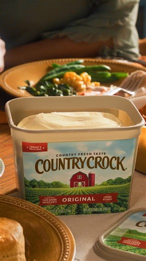 Country Crock is taking center stage at the dinner table! #RockTheTable #CountryCrock | Country Crock