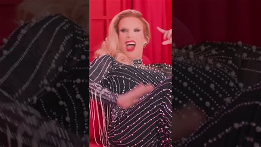 Trixie Mattel stuns in my grocery store