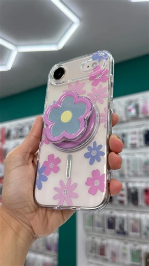 Covers • Accesorios Celulares • iPhone • Samsung on Instagram: "Una combinación demasiado cute y perfecta 😍✨💖 Y tú la quieres… nosotros sabemos que la viste y te enamoraste al instante 😍🤭💘✨ 🌸 PopSocket: $13.46 + tax 💸 📱Case: $19.95 + tax 💵 📦✨ Disponible para iPhone: 14 Plus | 15 | 15 Plus | 15 Pro | 15 Pro Max | 16 | 16 Plus | 16 Pro | 16 Pro Max | 17 | 17 Air | 17 Pro | 17 Pro Max 📲🔥💕 📍 Tiendas: • 𝐌𝐚𝐲𝐚𝐠ü𝐞𝐳: Carr. #2 Marginal Ford, frente a Western Plaza 🕒 Lunes a sábado 10