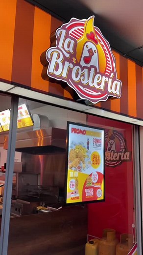 Deliciosos combos de pollo broaster en La Brosteria