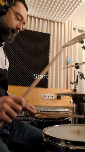 Stick Control No. 20 - LRLR LLLR (Alternating Singlestrokes & Paradiddle Permutation)