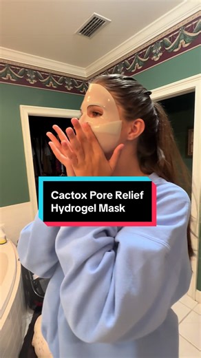 This hydrogel mask feels amazing and leaves skin feeling so hydrating and pores feeling refreshed #drmelaxin #hydrogelmask #skincare #tiktokshopcreatorpicks #tiktokshopspringglowup