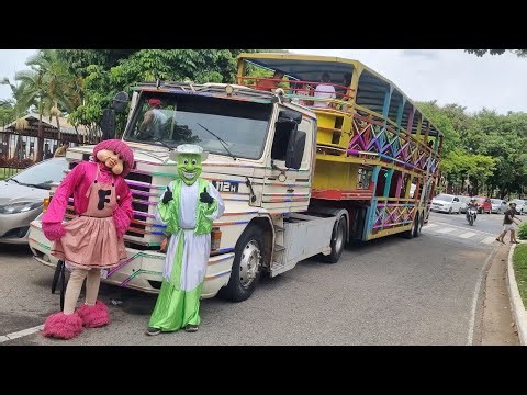 The "Fun Wagon" along with the characters making the party