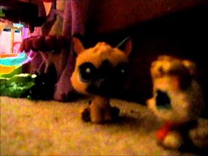 LPS A magical world of wolves and cougars [REMAKE] part 1 ( singing and boringness)