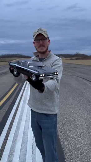 4M views · 62K reactions | This is the new Losi 1970 Chevy Chevelle 1/16th 2WD no prep drag car. It is sick!!! #rc #rccar #losi #chevelle #chevychevelle #1970chevelle #rctoys #thercsaylors | TheRcSaylors | Facebook