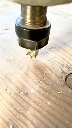 Woodworking CNC Router Automatic Machine Engraving Spiral Patterns into a Wood Board