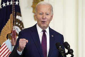 Reporter's Notebook: Biden uses humor to diffuse age issues