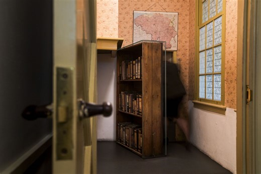 Walk Through a Full-Scale Replica of the Secret Annex Where Anne Frank’s Family Took Shelter During the Holocaust