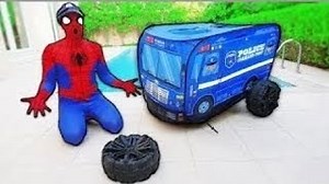 Spiderman Police Car Wheel Fell Off ! Pretend Play Learn Colors & Wheels On The Bus Nursery Rhymes TRANSLATIONS CARRO De POLICIA Spiderman se cayó! Juego de imaginación Aprenda colores y ruedas en el autobús Canciones infantiles Videos exclusivos para niños y bebes Este material contiene ©Copyright chic@s y ver el siguiente episodio de mañana! ;) Music: Johny Johny Yes Papa for Children Finger Family Song for Kids Youtube Audio Library Music by Kevin MacLeod is licensed under a CC Attribution 3.