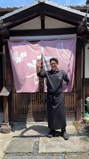 ミシュランシェフが片腕で挑む洋食店「洋食春」の有頭エビフライセット