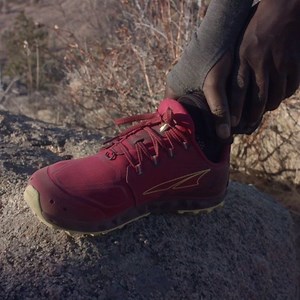 Catch up if you can. The Superior 4.5 is available now in 2 new colors for both men's and women's sizes. Check them out today: http://bit.ly/3ciz639 | Altra Running