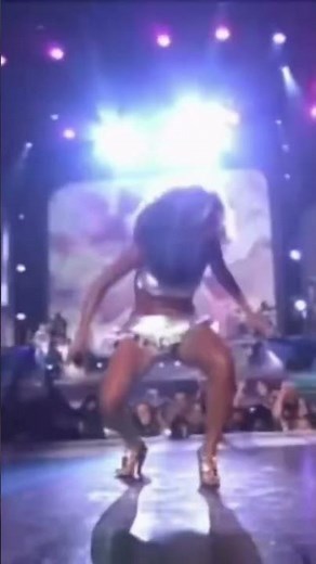20 years later, Beyoncé’s performance at the 2006 BET Awards is still one fans talk about. #music