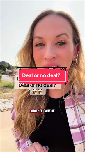 Walking and off market investment property flip potential in North Phoenix! What do we think of this beauty? Deal or no deal? #fliporflop #dealornodeal #flippinghouses #offmarketproperties #wholesalehouses