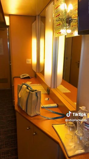 Exploring Carnival Dream Cabin 9358 Room Tour