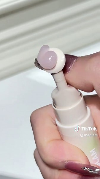 Revitalize Your Lips with Bubble Buff Lip Scrub