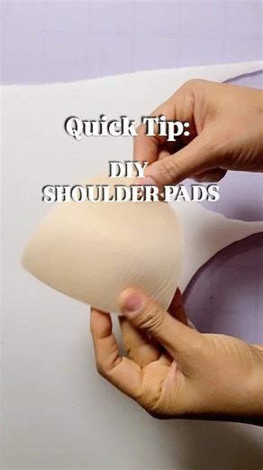 Marcia Spencer on Instagram: "Happy Thursday! 😊👋🏼 Anyone else use these annoying little bra pads to make shoulder pads. 🤷‍♀️ ❤️ I wanted to see how my duster looked with shoulder pads and I was out of pre-made shoulder pads. ❤️ These things have been haunting me. They are always sliding around my sports bras and ending up in my dryer. So I just take them out. However, found them to be quite handy for really quick, make shift shoulder pads. Just add an extra layer of padding.😊👍🏼 * #diyshou