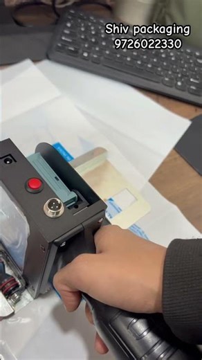 #handheldinkjetprinter#batchcodingmachine#thermalinkjetprinter#handy#mannulprinter#pouchprinting#exp