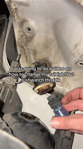 Women in Car Repair: Empowering Mechanics