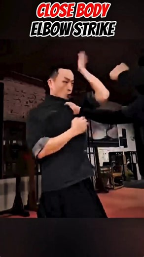 Gopal Nishad on Instagram: "SELF DEFENSE CLOSE ELBOW STRIKE TUTORIAL 🥋💥⚡#selfdefense #reels #trending #karate #kickboxing"