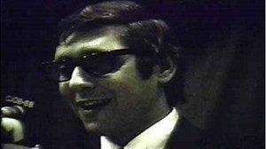 CanWest founder Izzy Asper acquires Hollinger Inc.