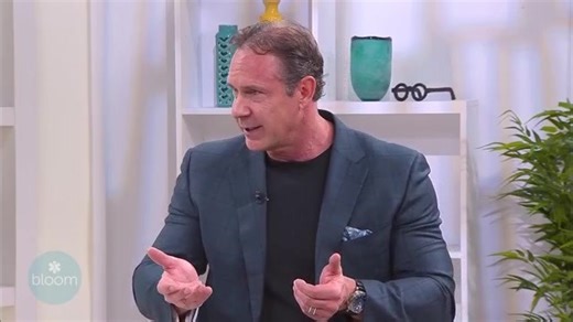 Using regenerative medicine to achieve longevity