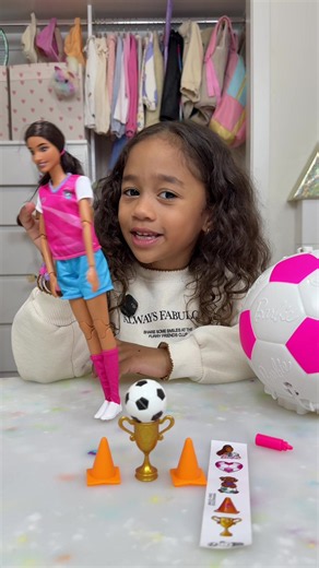 Essa Barbie veio com um segredo. #barbie #brinquedos #fy | Barbie Costume