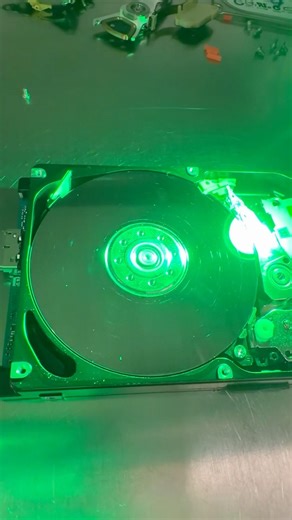 Если у кого есть живой диск внешний Toshiba 3TB, я готов купить его на донора