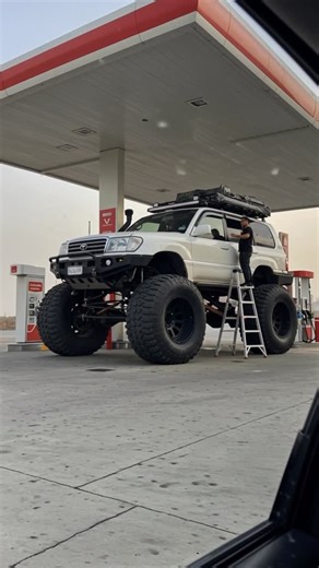 Automax® on Instagram: "This is the best modified LC200 ever😍 Disclaimer : The entire video is made with the ai #ai #cgi #landcruiser #lc200"