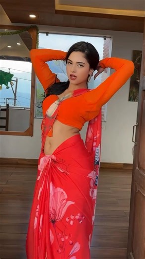 Beautiful designer partywear latest fancy unique saree #designer #partywear #fancy #saree