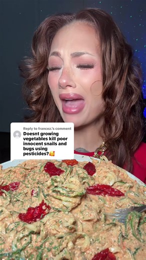 Exploring Raw Vegan Spaghetti: ASMR Mukbang Experience