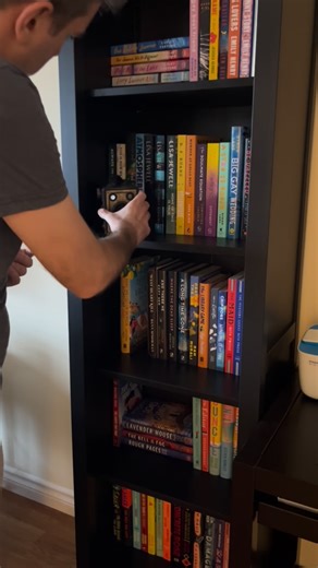 Thomas | ReadWithThomas on Instagram: "How do you organize your bookshelves? I knew it was time to clean off my shelves, sort through my books for some donations, and reshelve them. I went for alphabetical order by author name; I wasn’t sure how I’d feel about books of different heights and types (paperback/hardcover) being places next to each other. I usually have it organized from tallest to least tallest, but I am pretty happy how it all turned out! But the downside is that I quickly learned 