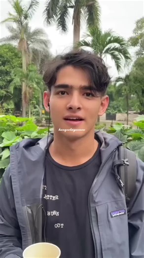 Ga tau artinya apa tapi ini lucu, dan salfok sama cincin itu 😍😍 @HV #fyp #harryvaughan #asmaragenz