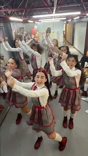 With the incredible ensemble of #MatildaTheMusical 🤭💖