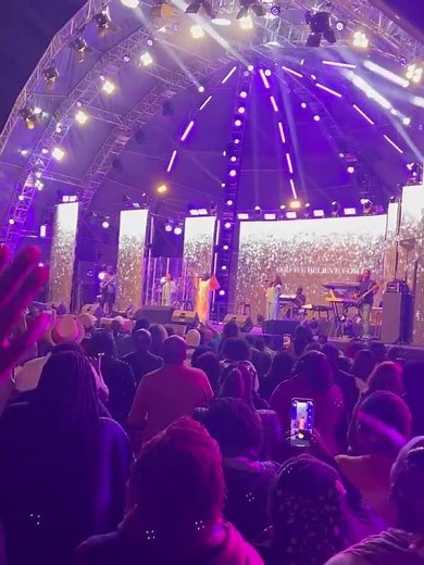 Cece Winans Performs Believe for it in Nairobi, Kenya