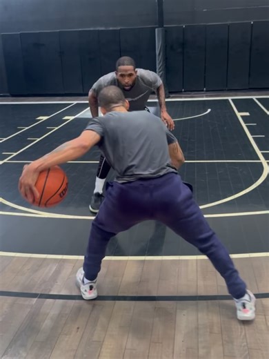 Jerome Randle on Instagram: "Working on driving left at the moment, now I’m headed to CHICAGO to find ROME again, he been gone for years. Only place I know to get him back is the RAQ ✈️ ✈️ Handle is a mentor, teacher, father etc. ROME is obsessed, not liked but respected #lockedIN"