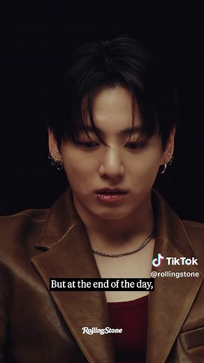 Jung Kook on Perfect English Singing Pronunciation